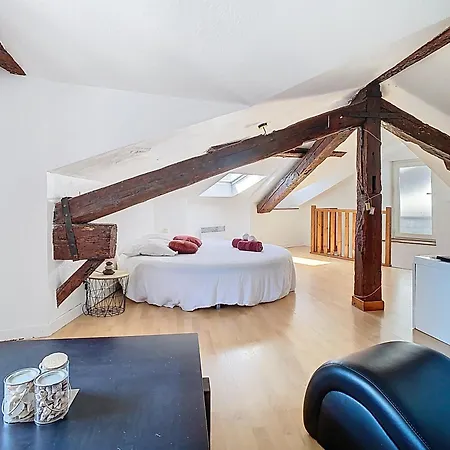Le Duplex, 65m2, Hyper-centre, 2 Chambres, 6 Pers Daire Voiron